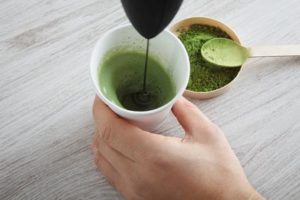 Matcha Tee in der Tasse